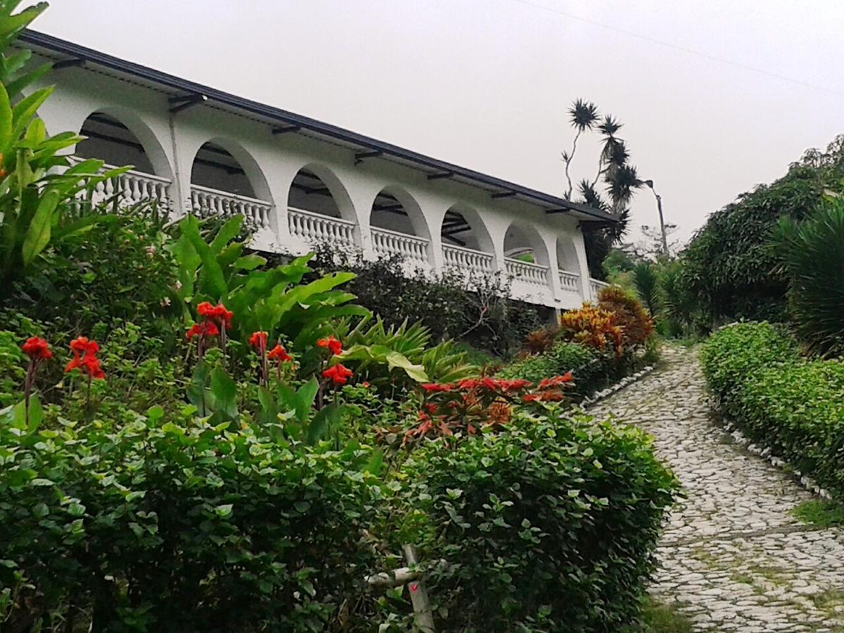 Hosteria La Eterna Primavera Huigra Exterior foto