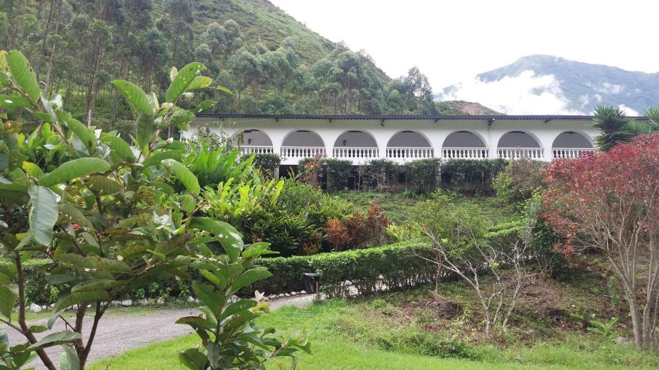 Hosteria La Eterna Primavera Huigra Exterior foto